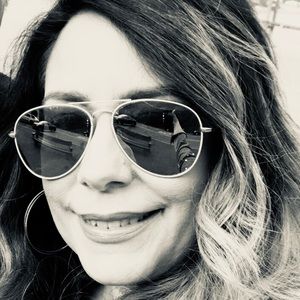 Meet your Posher, Pamela